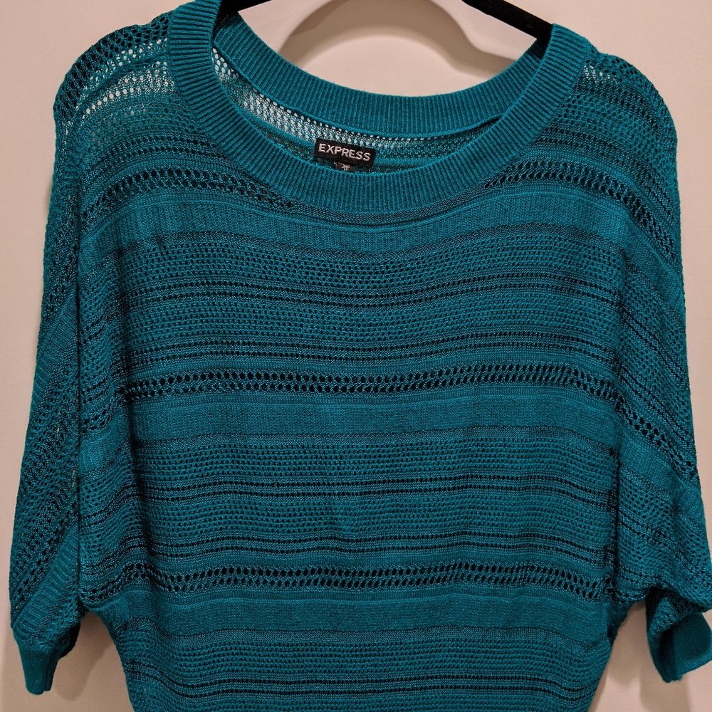 Knit Top with Mess Detail Pattern
